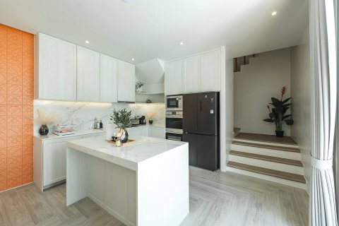 Villa in Bang Tao, Thailand 4 bedrooms № 152503 - photo 10