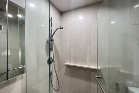 Condo in Khlong Toei, Bangkok, Thailand, 3 bedrooms № 164021 - photo 4