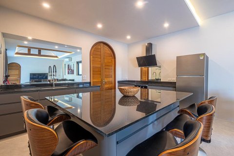 Villa on Chaweng Beach, Ko Samui, Thailand 3 bedrooms № 154491 - photo 8