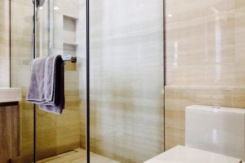 Кондоминиум с 2 комнатами в Ваттхане, Бангкок, Таиланд № 168175 - фото 11