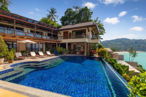 Villa in Kata, Thailand 5 bedrooms № 153765 - photo 13
