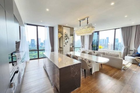 Condo in Pathum Wan, Bangkok, Thailand, 4 bedrooms  № 163887 - photo 2