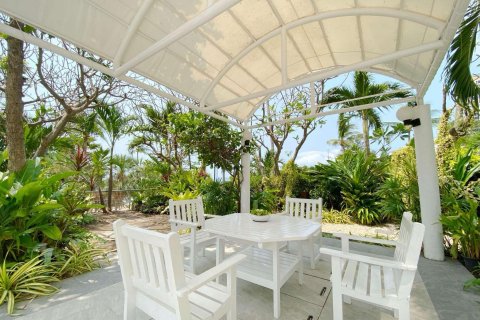 Condo in Pattaya, Thailand, 2 bedrooms  № 121148 - photo 12