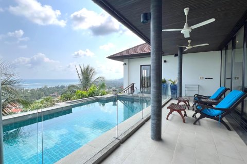 Villa in Ko Samui, Thailand 4 bedrooms № 161527 - photo 2