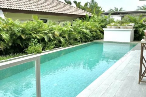 Property in Rawai, Thailand 330 sq.m. № 135268 - photo 20