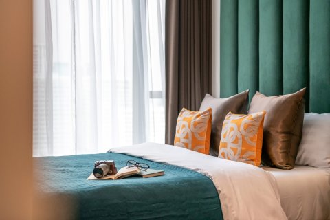 Condo in Watthana, Bangkok, Thailand, 2 bedrooms  № 163799 - photo 16