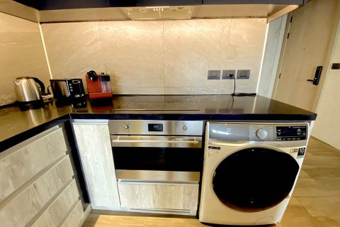 Condo in Watthana, Bangkok, Thailand, 2 bedrooms  № 167039 - photo 11