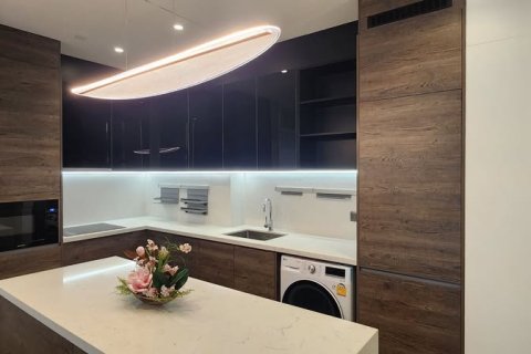 Condo in Pathum Wan, Bangkok, Thailand, 2 bedrooms  № 163884 - photo 14