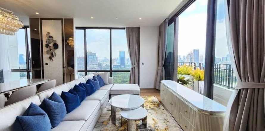 Condo in Pathum Wan, Bangkok, Thailand, 4 bedrooms  № 163887