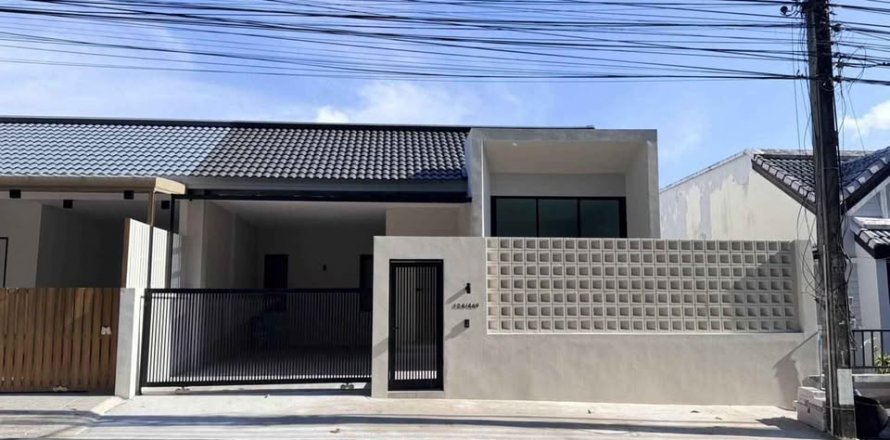 Property in Kathu, Thailand 42.1 sq.m. № 135106