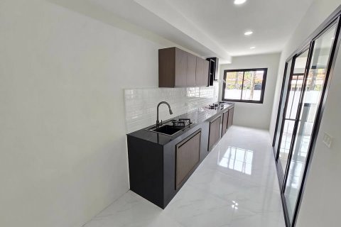 Property in Kathu, Thailand 64 sq.m. № 135380 - photo 9