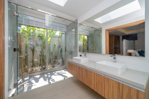 Villa on Naithon Beach, Thailand 4 bedrooms № 210228 - photo 16