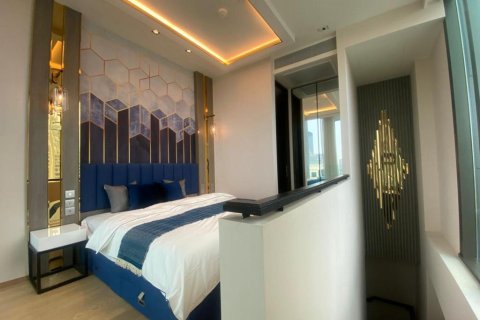 Studio dans le Condo à Pathum Wan, Bangkok, Thaïlande  № 163767