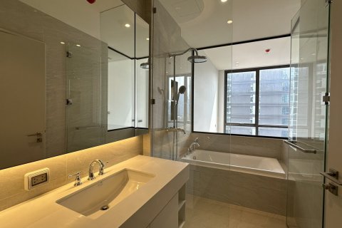 Studio in the Condo in Pathum Wan, Bangkok, Thailand  № 163882 - photo 3