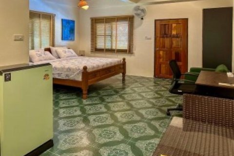 Chalet de 4 dormitorios en Khok Kloi, Tailandia № 233465 - foto 7