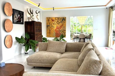 Property in Rawai, Thailand 330 sq.m. № 135268 - photo 16