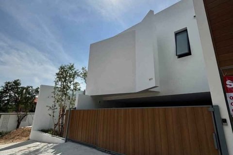 Propriété à Rawai, Thaïlande 350 m2 № 135203 - photo 1