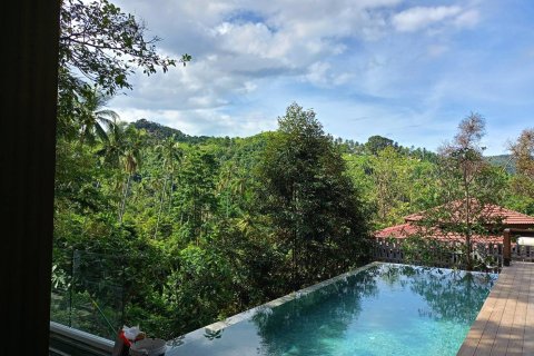 Villa in Ko Samui, Thailand 3 bedrooms № 162357 - photo 2
