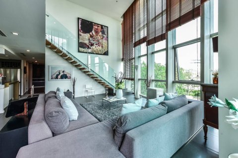 Кондоминиум с 4 комнатами в Кхлонг Сане, Бангкок, Таиланд № 168002 - фото 11