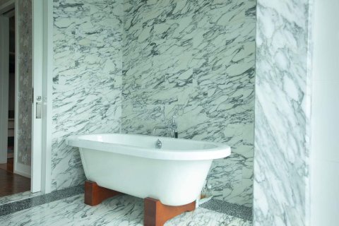 Condo in Bang Rak, Bangkok, Thailand, 3 bedrooms  № 167999 - photo 10