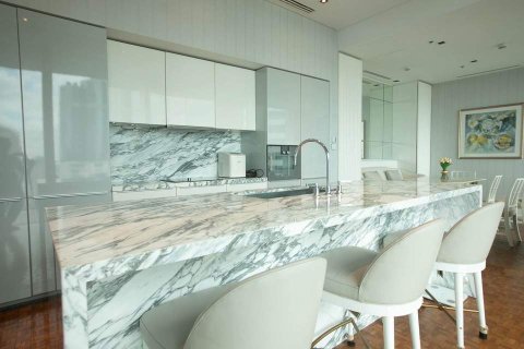 Condo in Bang Rak, Bangkok, Thailand, 3 bedrooms  № 167999 - photo 7