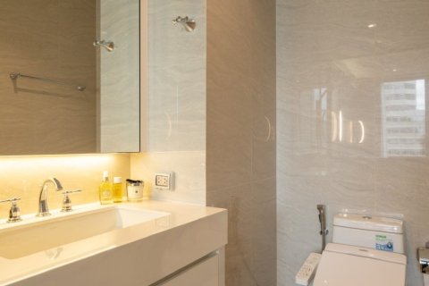 Studio in the Condo in Pathum Wan, Bangkok, Thailand  № 163883 - photo 11