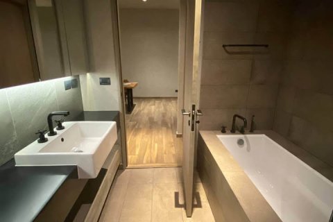 Condo in Watthana, Bangkok, Thailand, 2 bedrooms  № 167038 - photo 8