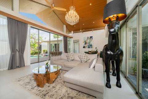 Villa on Naithon Beach, Thailand 4 bedrooms № 210228 - photo 24