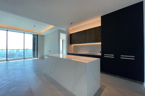 Кондоминиум с 2 комнатами в Патхум Ване, Бангкок, Таиланд № 163929 - фото 2