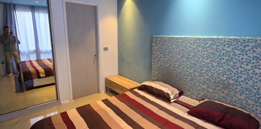 Condo in Pattaya, Thailand, 2 bedrooms  № 135313