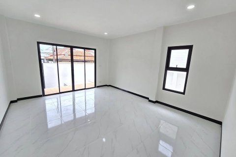 Property in Kathu, Thailand 64 sq.m. № 135380 - photo 10