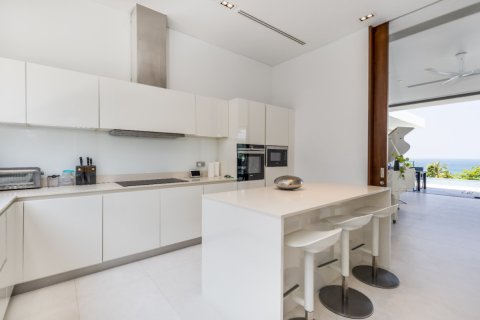 Penthouse on Naithon Beach, Thailand 4 bedrooms № 153818 - photo 12