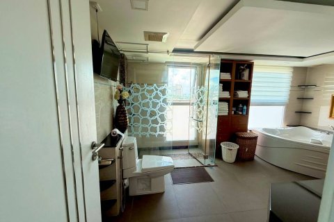 Condo in Pattaya, Thailand, 2 bedrooms № 158853 - photo 8