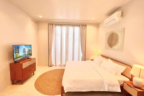 Villa in Bang Tao, Thailand 3 bedrooms № 152504 - photo 18