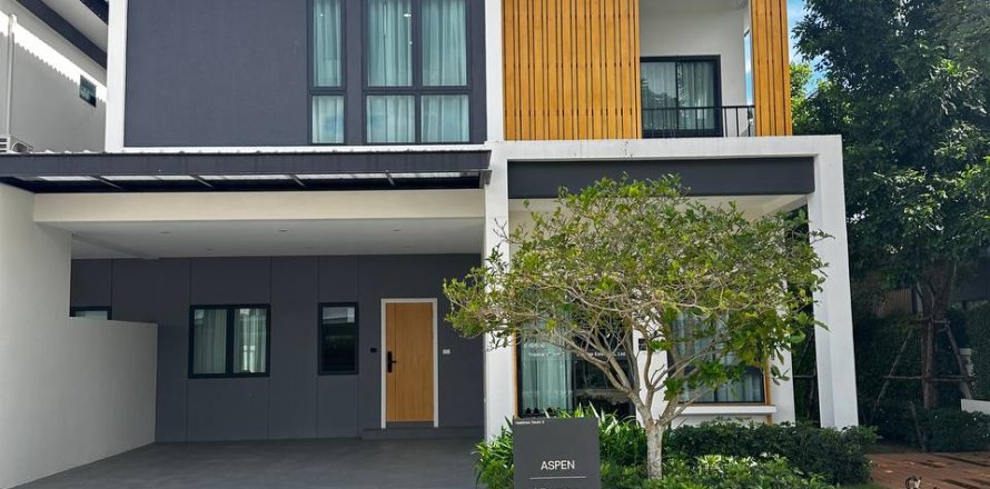 Villa in Pattaya, Thailand 4 bedrooms № 119259