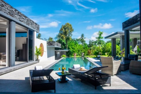 Villa in Bang Tao, Thailand 4 bedrooms № 153699 - photo 3