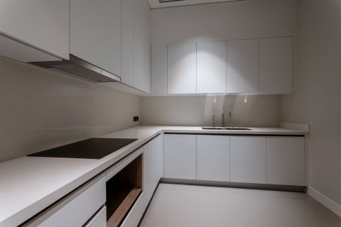 Condo à Pathum Wan, Bangkok, Thaïlande, 3 chambres № 163933 - photo 11