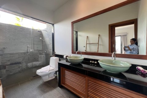 Villa in Ko Samui, Thailand 4 bedrooms № 161527 - photo 18