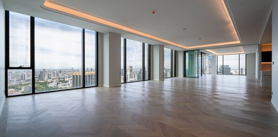 Condo à Pathum Wan, Bangkok, Thaïlande, 3 chambres № 163933