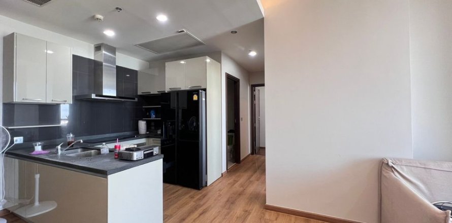 Condo in Khlong Toei, Bangkok, Thailand, 3 bedrooms № 164021