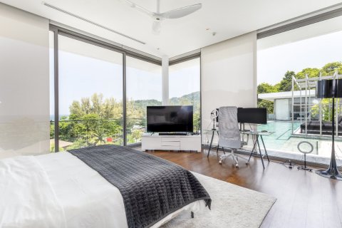 Penthouse on Naithon Beach, Thailand 4 bedrooms № 153818 - photo 15