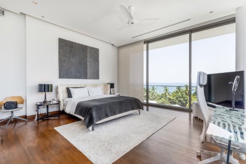 Penthouse on Naithon Beach, Thailand 4 bedrooms № 153818 - photo 16