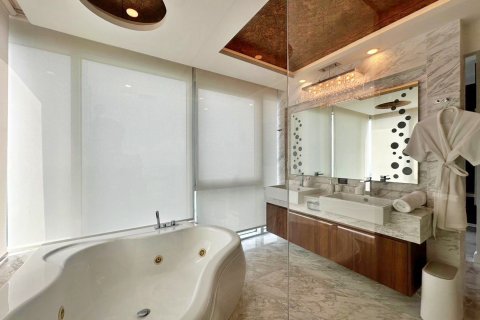 Condo à Pattaya, Thaïlande, 4 chambres  № 146383 - photo 17