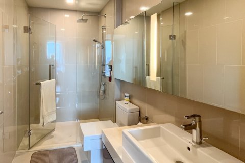 Condo in Watthana, Bangkok, Thailand, 3 bedrooms  № 163796 - photo 20