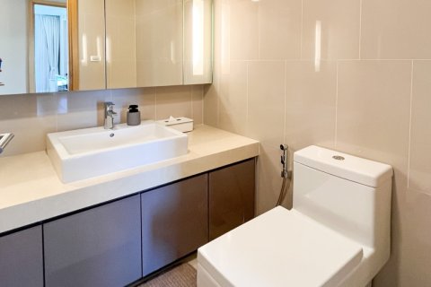 Condo in Watthana, Bangkok, Thailand, 3 bedrooms  № 163796 - photo 9