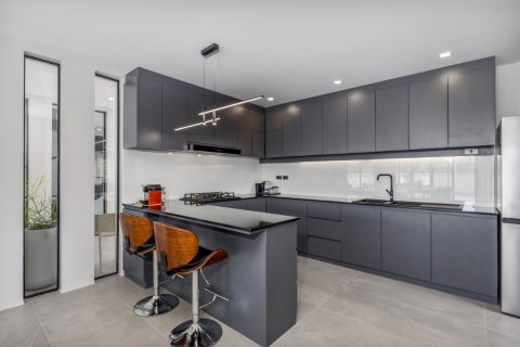 Вилла в Паклоке, Таиланд с 5 комнатами  № 153697 - фото 13