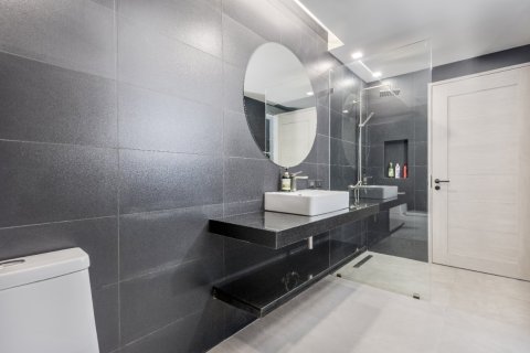 Вилла в Паклоке, Таиланд с 5 комнатами  № 153697 - фото 15