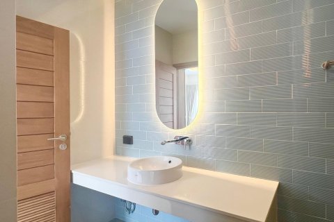 Property on Chaweng Beach, Ko Samui, Thailand 201 sq.m. № 154566 - photo 14