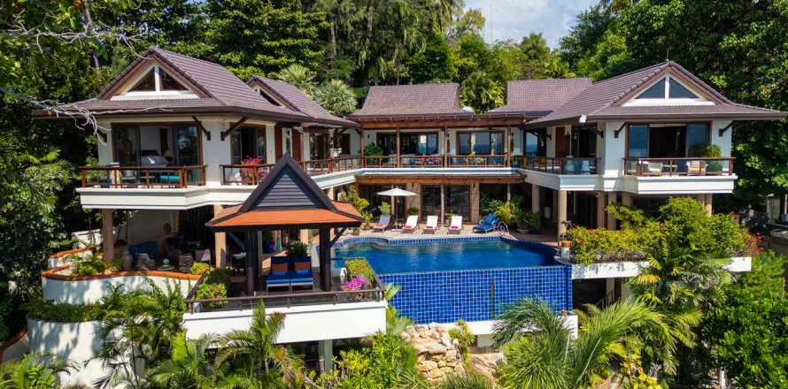 Villa in Kata, Thailand 5 bedrooms № 153765
