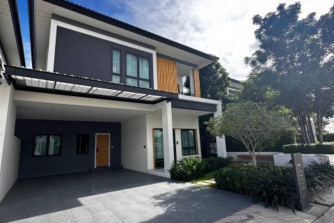 Villa in Pattaya, Thailand 4 bedrooms № 119259 - photo 17